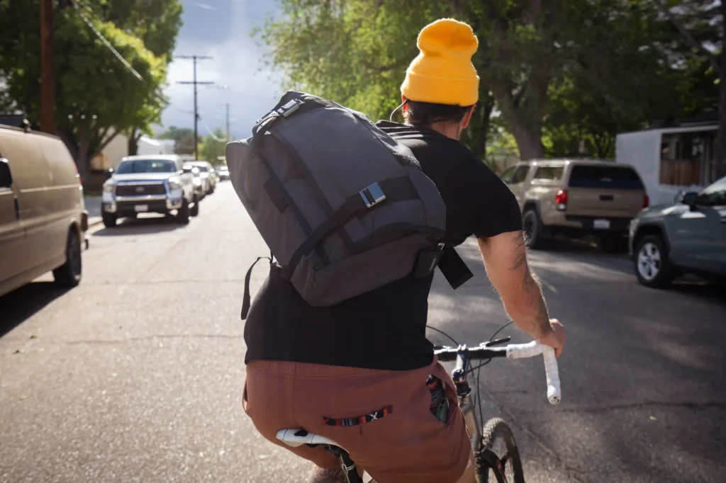 What to Put in a Messenger Bag