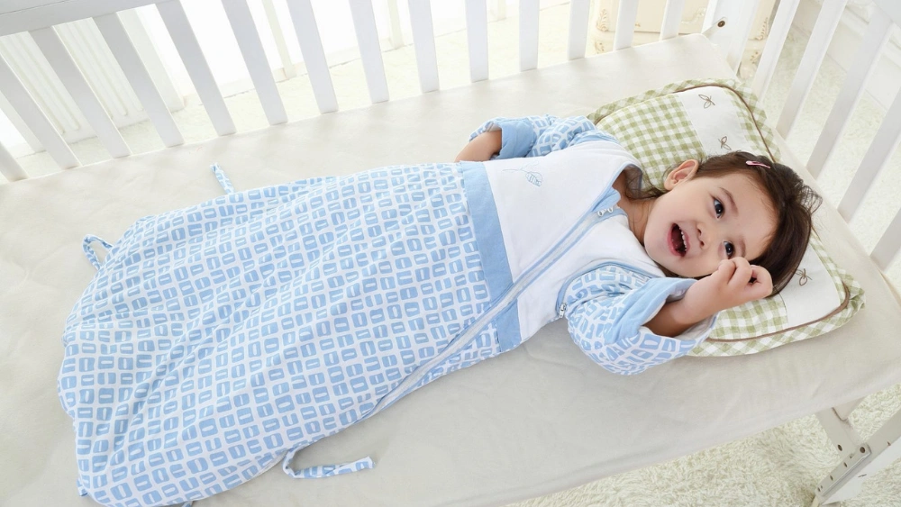 Can Baby Sleep in Sleep Bag for Rolling Over: Safe Tips Revealed