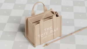 Is the Marc Jacobs Tote Bag Still in Style 2025: Trend Alert!