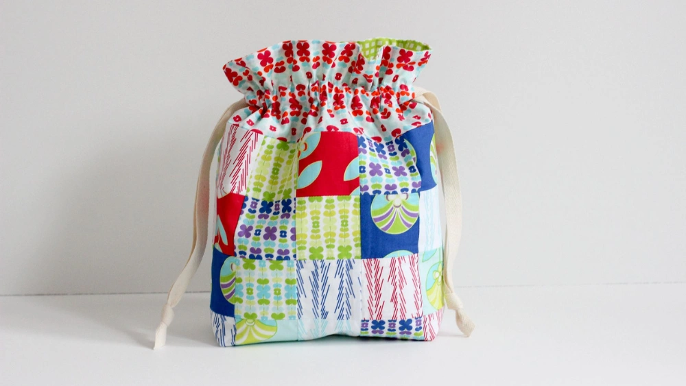 How to Use a Drawstring Bag: Ultimate Tips for Everyday Convenience