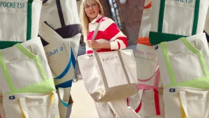 How to Clean a Lands End Canvas Tote Bag: Easy Steps for Sparkling Results