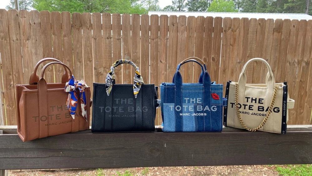 How to Style Marc Jacobs Tote Bag: Chic Tips for Every Occasion