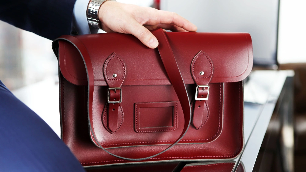What is a Satchel Bag Style: Ultimate Guide to Timeless Fashion